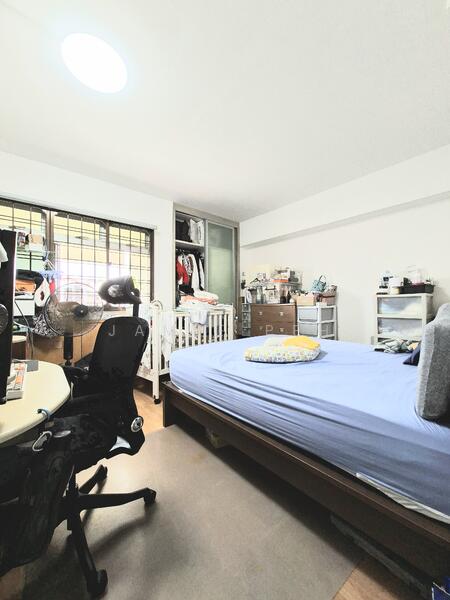 For Sale - 327 Tampines Street 32