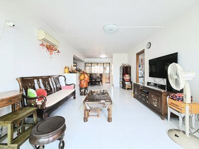 For Sale - 327 Tampines Street 32