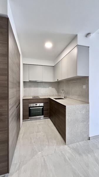 The Florence Residences, 99 Hougang Avenue 2, Hougang / Punggol / Sengkang, 2 Bedrooms, 667 sqft, Condominium For Rent, by Danny Chong, 60084381 - Kitchen - PropertyGuru.com.sg