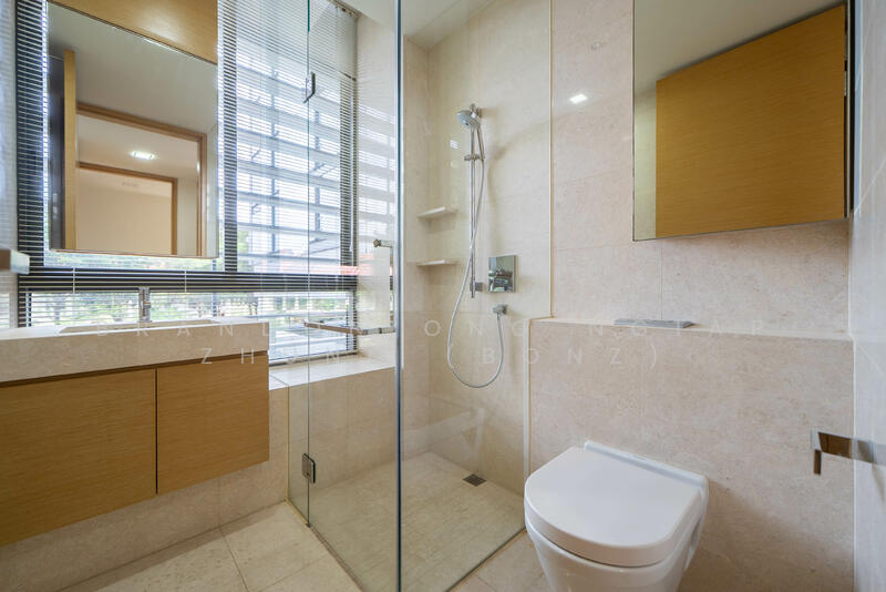 Junior Master Bathroom