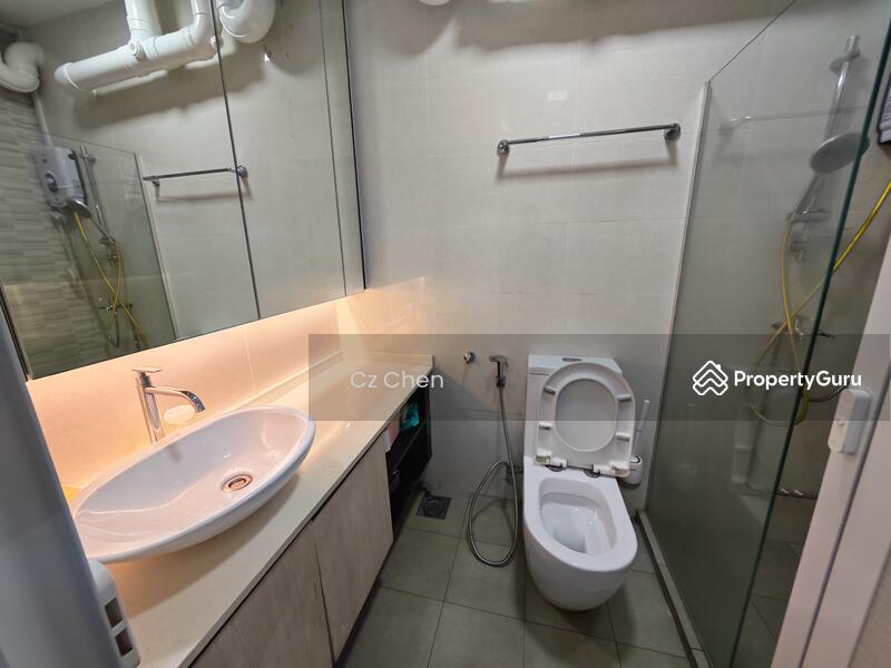 Master Toilet
