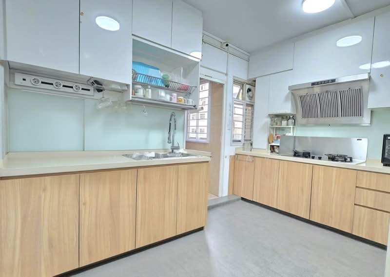 135 Jalan Bukit Merah, 135 Jalan Bukit Merah, 4 Bedrooms, 1,421 sqft, HDB Flat For Sale, by Melina Yap, 60084669 - PropertyGuru.com.sg