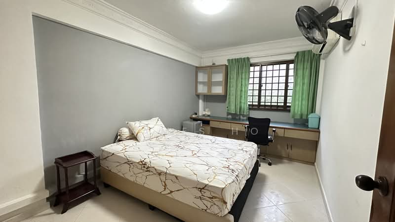 716 Clementi West Street 2, 716 Clementi West Street 2, Room Rental, 200 sqft, HDB Flat For Rent, by James Ho, 60084836 - Bedroom - PropertyGuru.com.sg