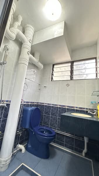 716 Clementi West Street 2, 716 Clementi West Street 2, Room Rental, 200 sqft, HDB Flat For Rent, by James Ho, 60084836 - Bathroom - PropertyGuru.com.sg