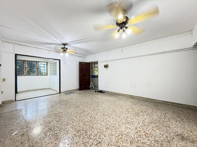 For Sale - 327 Ang Mo Kio Avenue 3