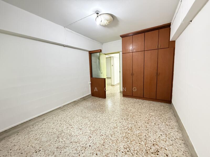 327 Ang Mo Kio Avenue 3 HDB Flat For Sale at S$ 618,000 | PropertyGuru Singapore