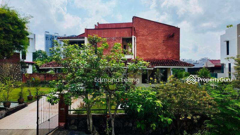 For Sale - Exclusive Hill-Elevated Bungalow | Freehold | Prime for Rebuild