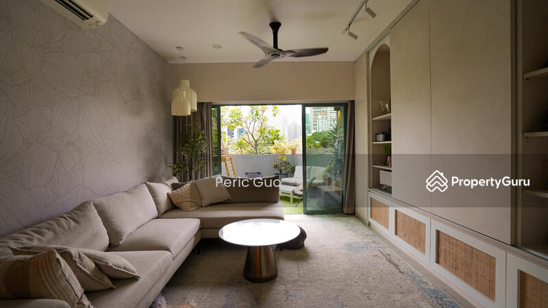 Spacious living leading to the Patio