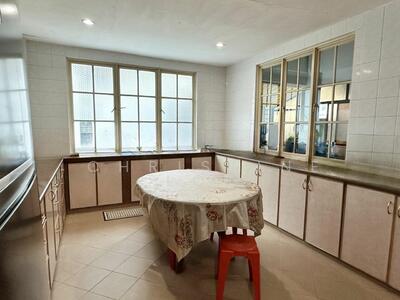 For Sale - 999yr Detached Original 3 storey Jln Merdu/Compassvale LRT/Seng Kang MRT