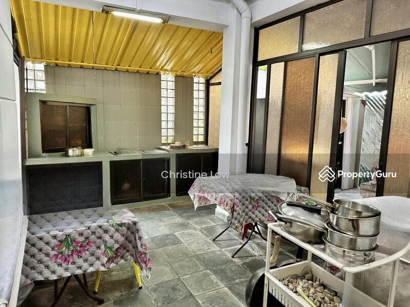 For Sale - 999yr Detached Original 3 storey Jln Merdu/Compassvale LRT/Seng Kang MRT