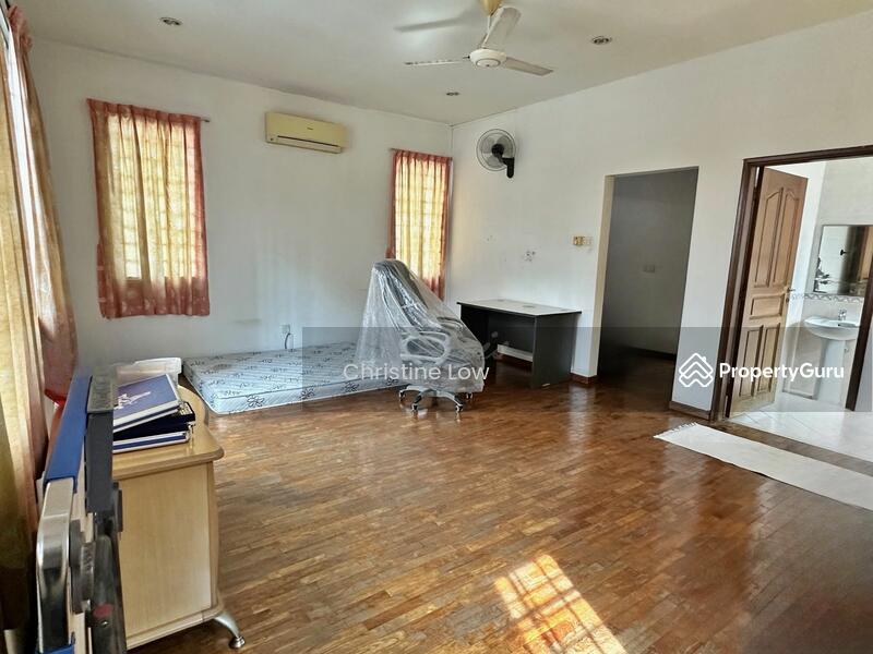 For Sale - 999yr Detached Original 3 storey Jln Merdu/Compassvale LRT/Seng Kang MRT
