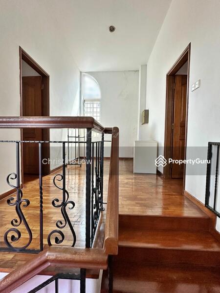 For Sale - 999yr Detached Original 3 storey Jln Merdu/Compassvale LRT/Seng Kang MRT