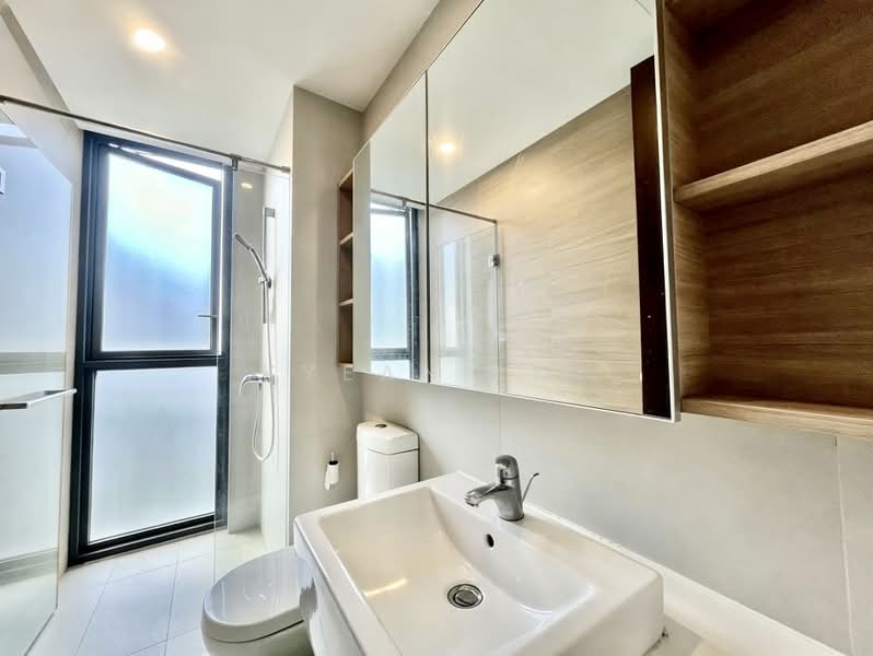 Foresque Residences, 101 Petir Road, 2 Bedrooms, 743 sqft, Condominium For Rent, by Kyean Lim, 60085238 - Bathroom - PropertyGuru.com.sg