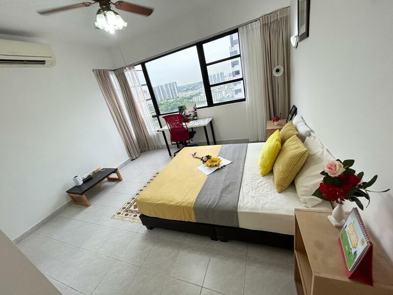 Central Green, 9 Jalan Membina, Room Rental, 250 sqft, Condominium For Rent, by Connie Seah, 60085243 - PropertyGuru.com.sg