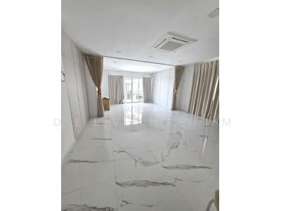 For Sale - 2 Storey Bungalow at Crescent Road