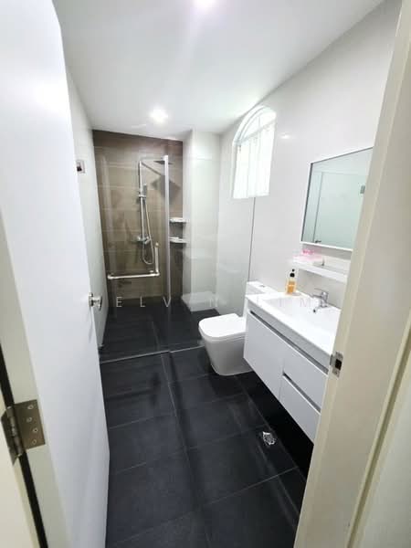 2 Storey Bungalow at Crescent Road Detached House For Sale at S$ 14,300,000 | PropertyGuru Singapore - Bathroom