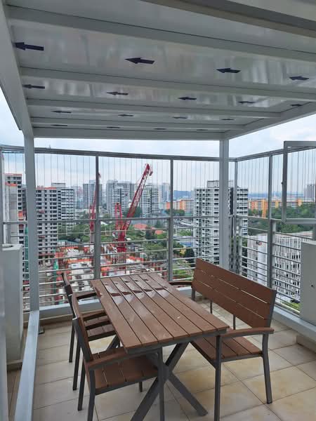 Grandeur 8 Condominium For Sale at S$ 2,200,000 | PropertyGuru Singapore - Balcony
