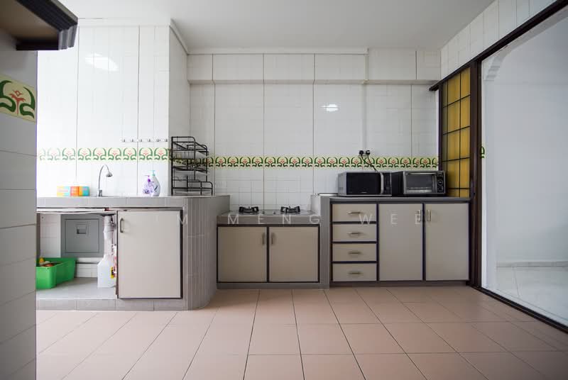 713 Jurong West Street 71, 713 Jurong West Street 71, 3 Bedrooms, 1,119 sqft, HDB Flat For Rent, by Sim Meng Wee, 60085566 - Kitchen - PropertyGuru.com.sg