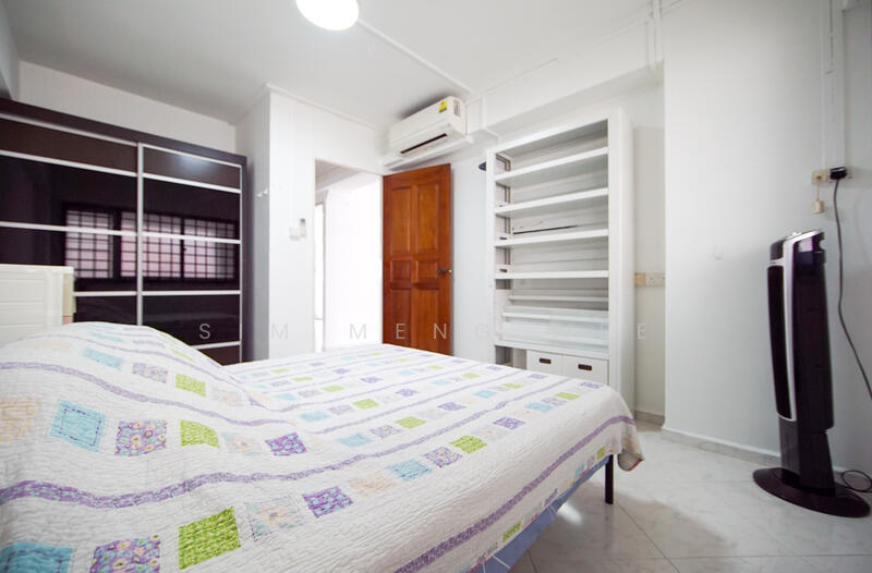 713 Jurong West Street 71, 713 Jurong West Street 71, 3 Bedrooms, 1,119 sqft, HDB Flat For Rent, by Sim Meng Wee, 60085566 - Master Bedroom - PropertyGuru.com.sg