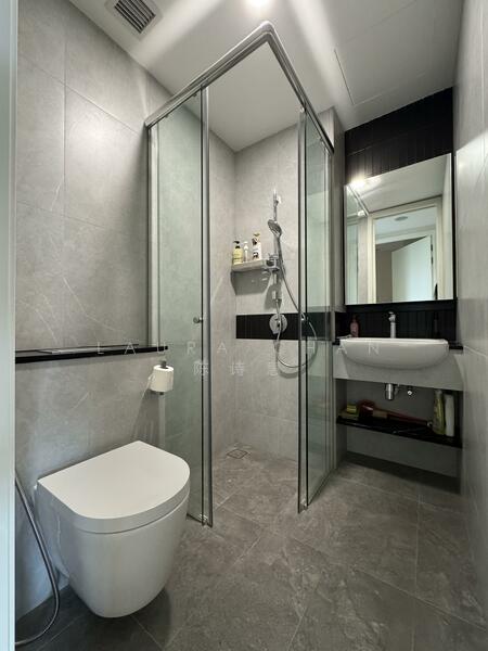 Lavender Residence, 288 Lavender street, 2 Bedrooms, 730 sqft, Apartment For Rent, by Laura Chan 陈诗惠, 60085634 - Bathroom - PropertyGuru.com.sg