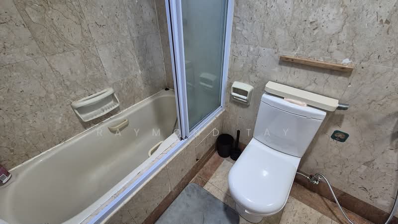 Harbourlights, 66 Telok Blangah Road, Room Rental, 220 sqft, Apartment For Rent, by Raymond Tay, 60085846 - Bathroom - PropertyGuru.com.sg
