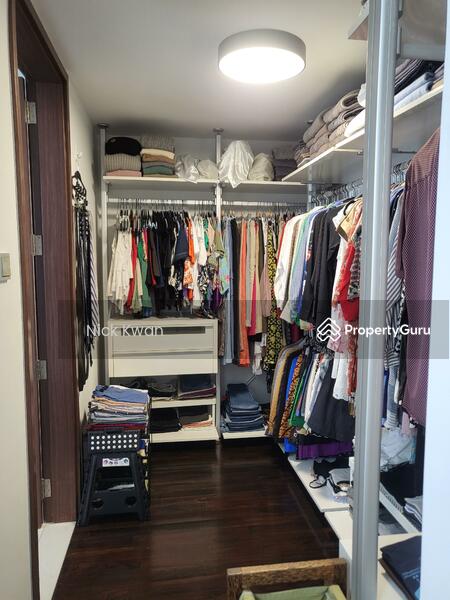 Master Bedroom Walk-In Wardrobe