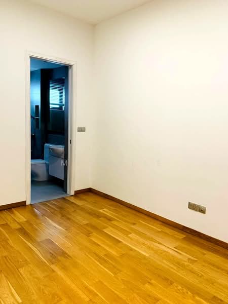 Jalan Lepas, Jalan Lepas, 4 Bedrooms, 3,000 sqft, Terraced House For Rent, by Michelle Leng, 60086103 - Ensuite Bedrm 3 - PropertyGuru.com.sg
