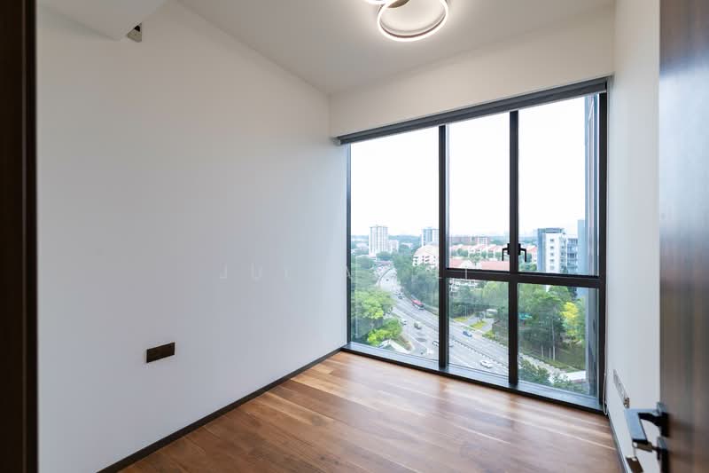 For Sale - Leedon Green