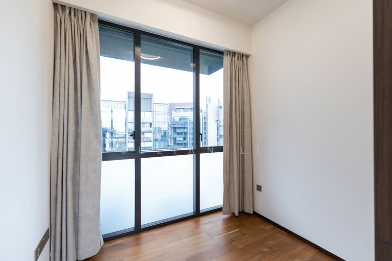 For Sale - Leedon Green