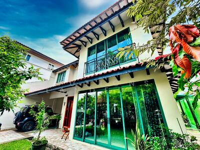 For Sale - Watten Estate Linked Bungalow, more than 5000sqft Land