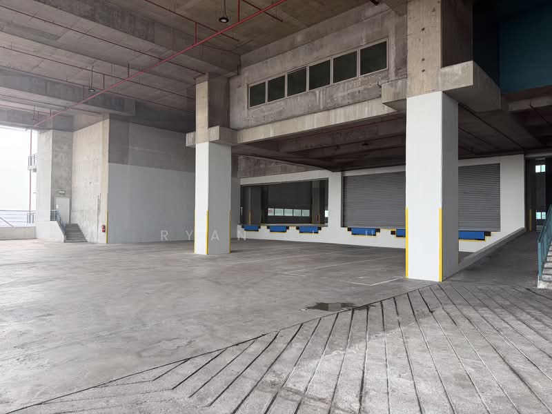 Dedicated Floor | 10m Clear | 6 Bays @ Changi, , 42,000 sqft, Warehouse For Rent, by Ryan Chau, 60086162 - Exterior - CommercialGuru.com.sg