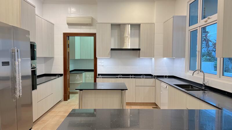 Renovated Classical GCB with 7 Bedrooms at Ridout Road, , 7 Bedrooms, 9,499 sqft, Good Class Bungalow For Rent, by Diana Chong, 60086433 - PropertyGuru.com.sg