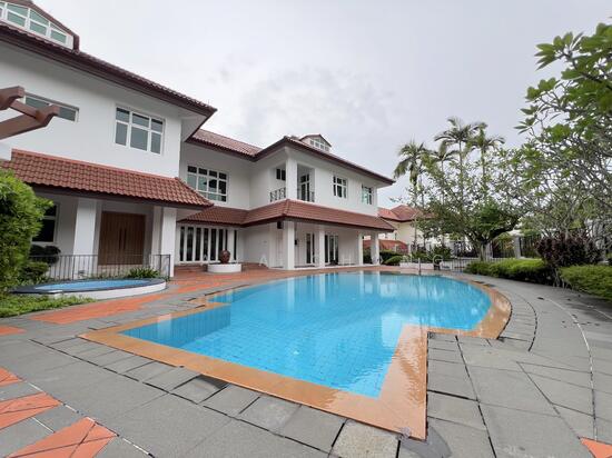 Charming European Style GCB with 7 Bedrooms at Ridout Road