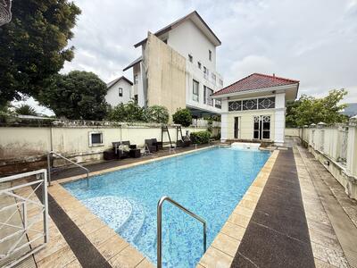 For Rent - Holland Grove