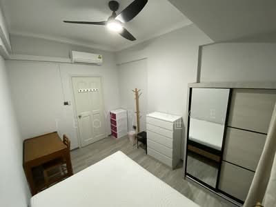 For Rent - The Sunny Spring