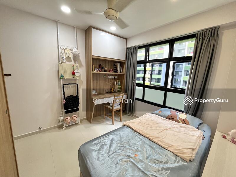 For Sale - 604B Tampines Avenue 9