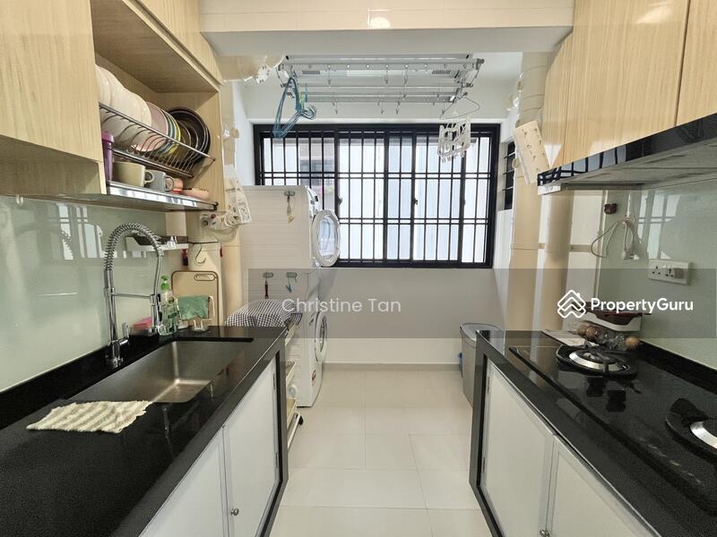For Sale - 604B Tampines Avenue 9
