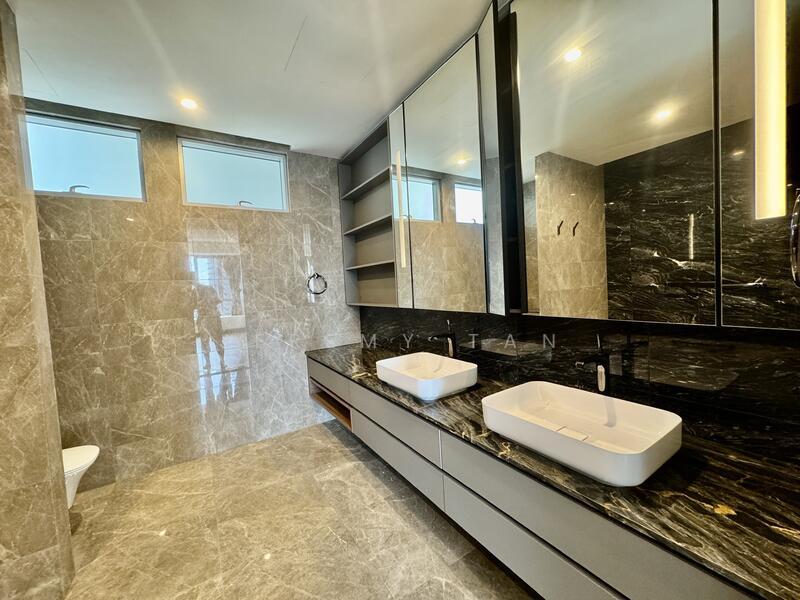 Masterbed Room Toilet 