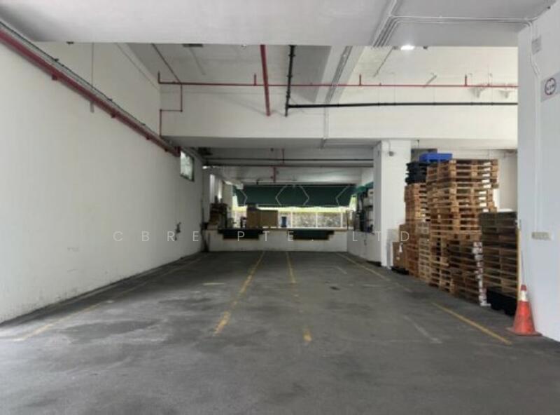 10 New Industrial Road, , 75,261 sqft, Light Industrial (B1) For Sale, by CBRE PTE. LTD., 60086646 - Car Park - CommercialGuru.com.sg