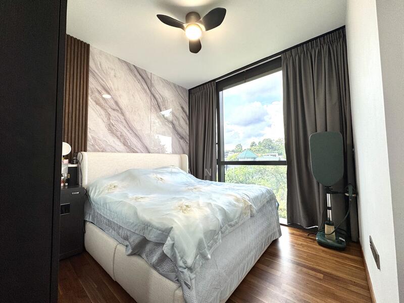 For Sale - Hyll on Holland