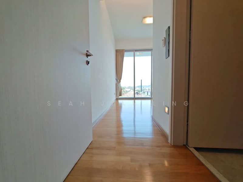 The Azure, 203 Ocean Drive, Harbourfront / Telok Blangah, 3 Bedrooms, 1,711 sqft, Condominium For Rent, by Seah Jian Ling, 60086825 - bedroom 3 entrance - PropertyGuru.com.sg