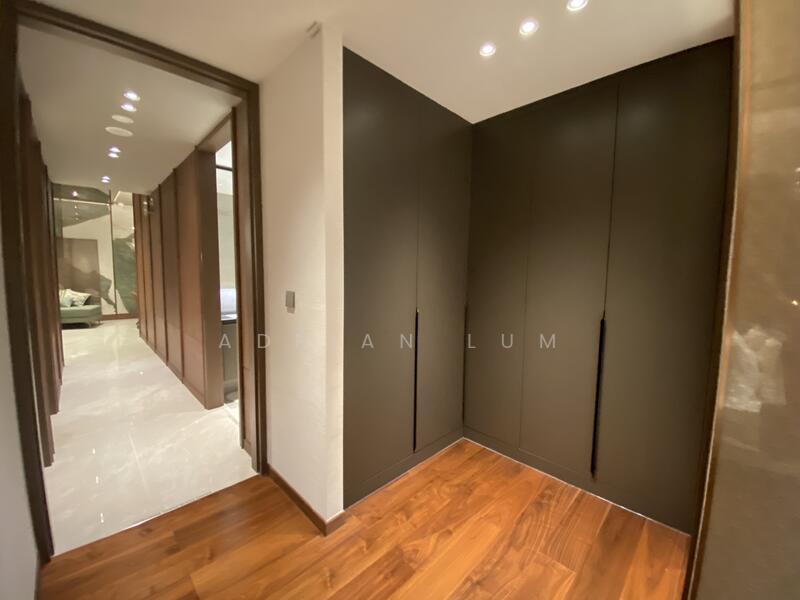 One Marina Gardens, 3 Marina Gardens Lane, 3 Bedrooms, 904 sqft, Apartment For Sale, by Adrian Lum, 60086889 - Corridor - PropertyGuru.com.sg