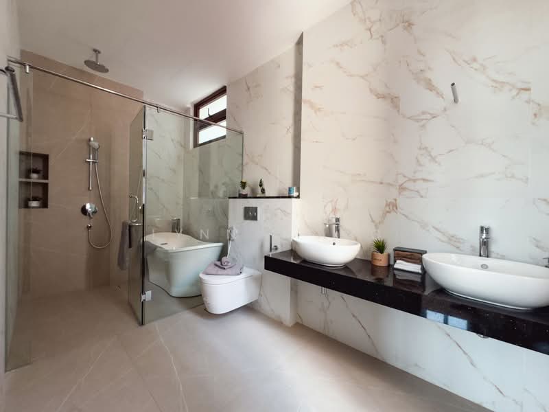 For Sale - ❤️GIANT⚡️Premier VERDANT RESIDENCES Freehold with Pool & Lift ★