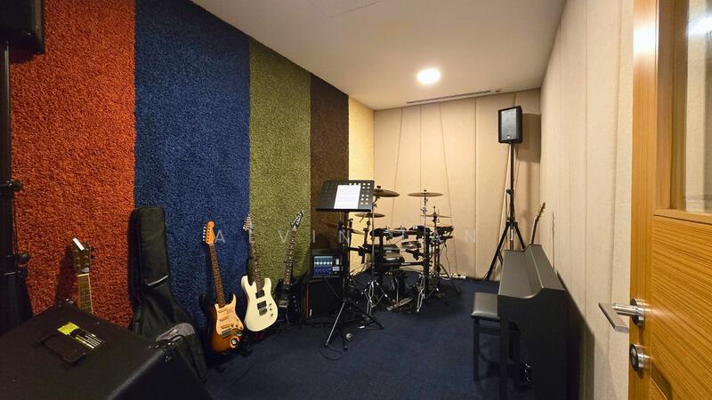 ⭐️ RARE Priced Attractively Move-In GCB in the Heart of Novena, , 6 Bedrooms, 9,500 sqft, Good Class Bungalow For Sale, by Alvin Tan, 60086926 - Study - PropertyGuru.com.sg