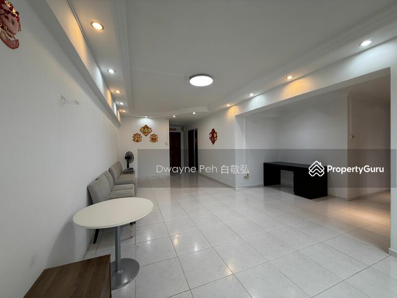 For Rent - 587 Woodlands Drive 16