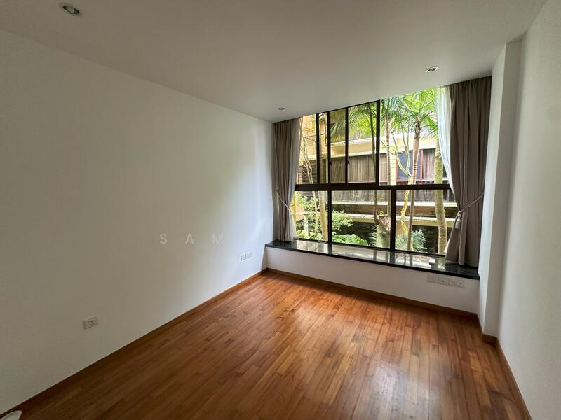 Bedroom 1 - 2nd Floor