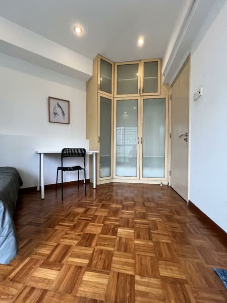 The Regalia, 2 River Valley Close, Room Rental, 120 sqft, Apartment For Rent, by James Lee, 60086984 - Study - PropertyGuru.com.sg
