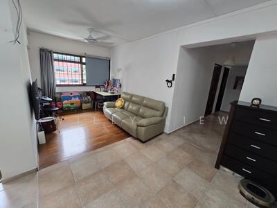 For Sale - 720 Tampines Street 72