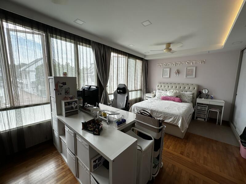 Junior Master Bedroom