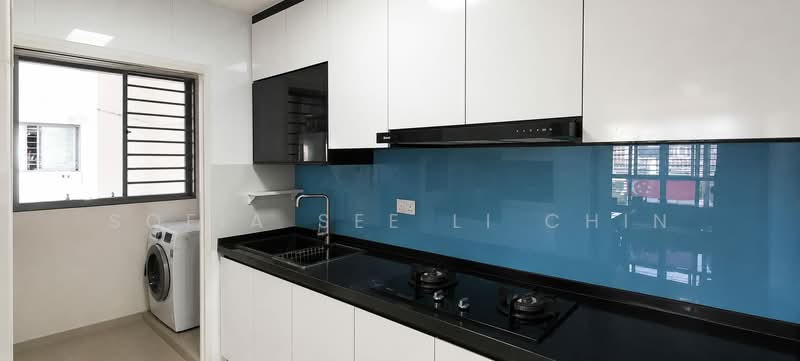53 Strathmore Avenue, 53 Strathmore Avenue, Alexandra / Commonwealth, 3 Bedrooms, 893 sqft, HDB Flat For Sale, by Sofia See Li Chin, 60087404 - Kitchen - PropertyGuru.com.sg